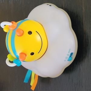 Skip Hop Exploe & More Busy Bee